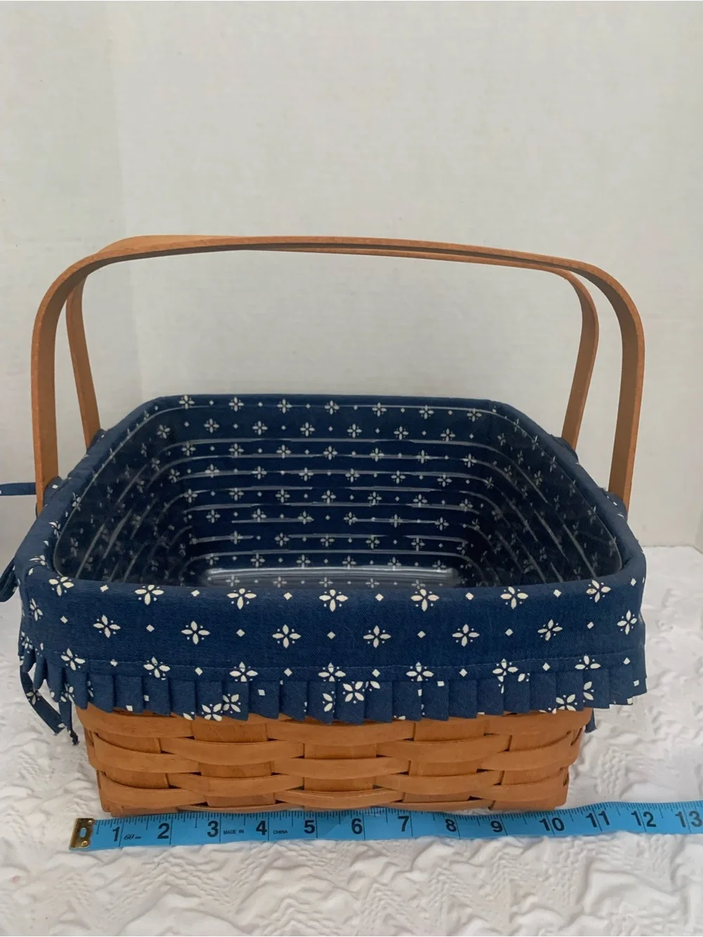 1994 Longaberger Handwoven Medium Rect Basket w/ Blue Liner Handle 10x10x11